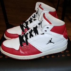 Nike Air Jordan 1 Flight Bred Basketball Sneakers